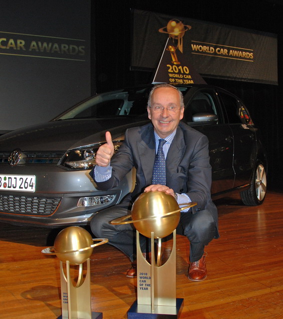 Walter Maria de’Silva z nagrodami World Car Of The Year 2010