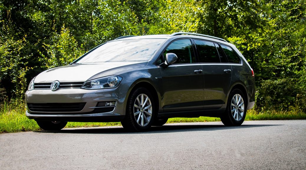 Volkswagen Golf dla młodego kierowcy ile kosztuje OC